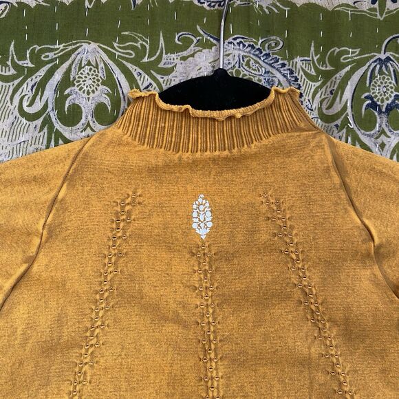 Free People Dark Mustard Good Karma Hi-Neck Layer Top Size Medium/ Large - Picture 12 of 15